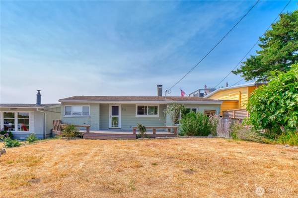 675 Sylvia DR, Point Roberts, WA 98281