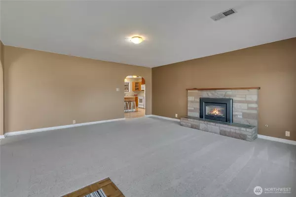 Puyallup, WA 98371,624 9th AVE SW