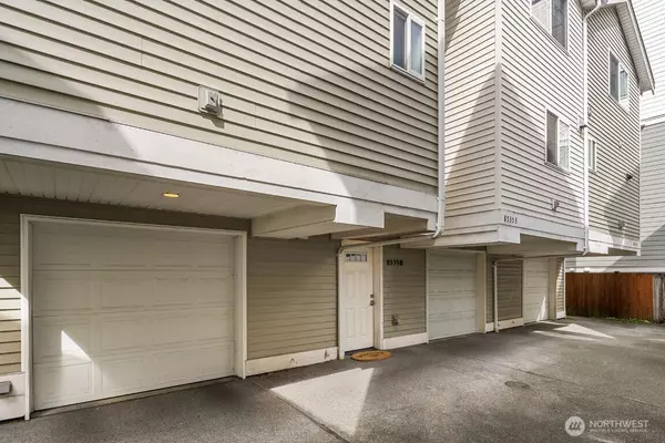 8535 Midvale AVE N #B, Seattle, WA 98103