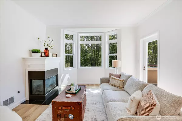 Kirkland, WA 98033,122 State ST S #310E