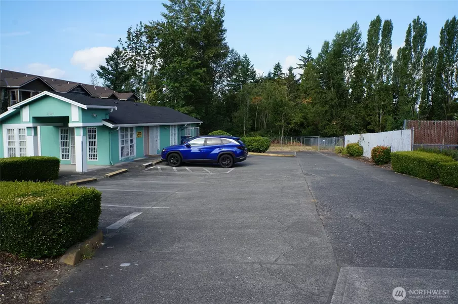 25005 104th AVE SE, Kent, WA 98030