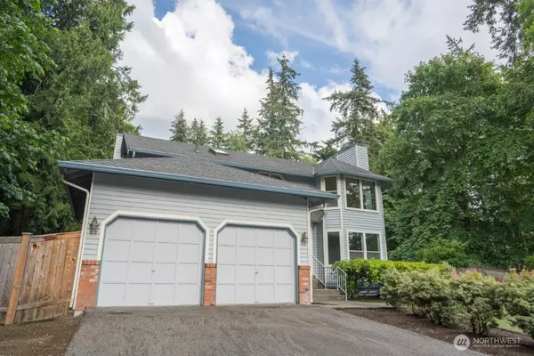 1924 223rd AVE SE, Sammamish, WA 98075