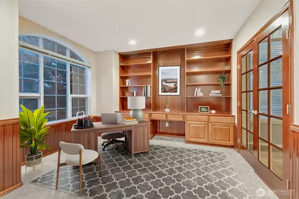 Puyallup, WA 98374,1811 Crystal Lane LOOP SE