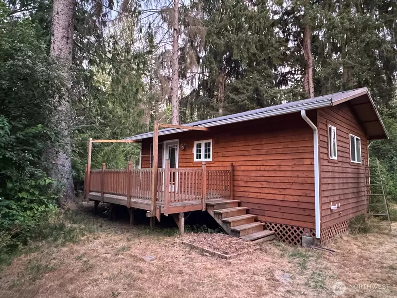 9962 Rustic LN, Sedro Woolley, WA 98284