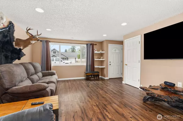 Elma, WA 98541,630 N 11Th