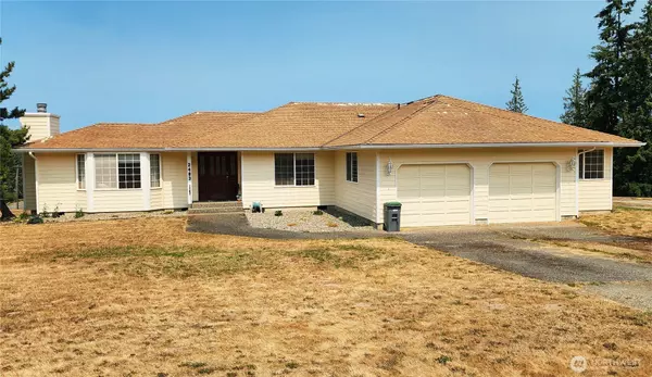 2483 Monroe RD,  Port Angeles,  WA 98362