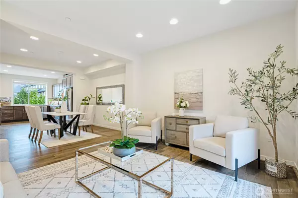 Issaquah, WA 98027,561 NE Ellis DR
