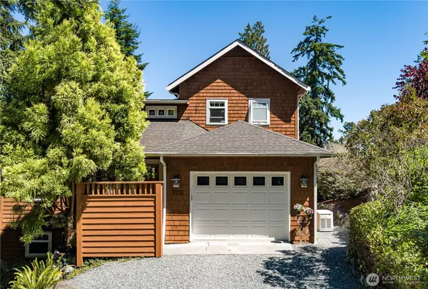 3235 Fox Spit RD, Langley, WA 95260