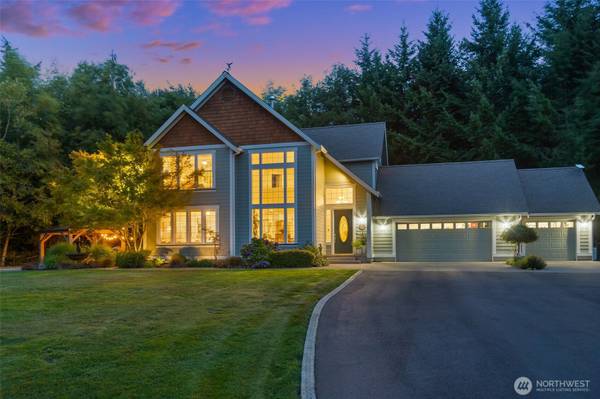 9044 Hunter Point RD NW, Olympia, WA 98502