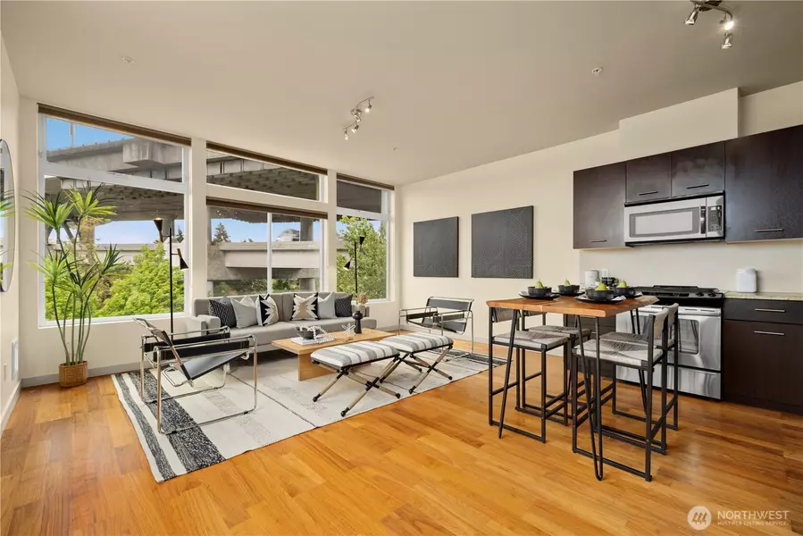 2960 Eastlake AVE E #403, Seattle, WA 98102