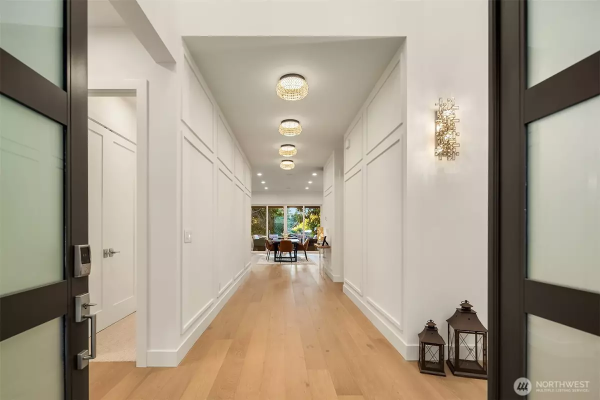 Bellevue, WA 98006,3739 139th AVE SE