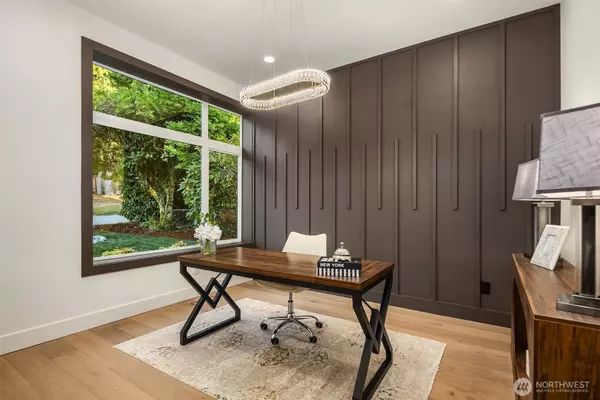 Bellevue, WA 98006,3739 139th AVE SE