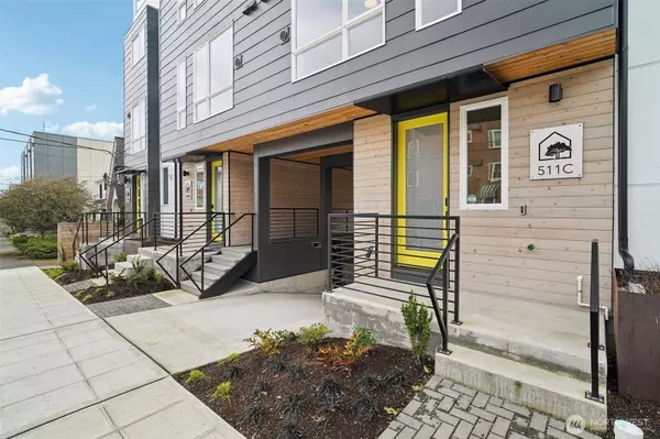 511 Howe ST #C, Seattle, WA 98109