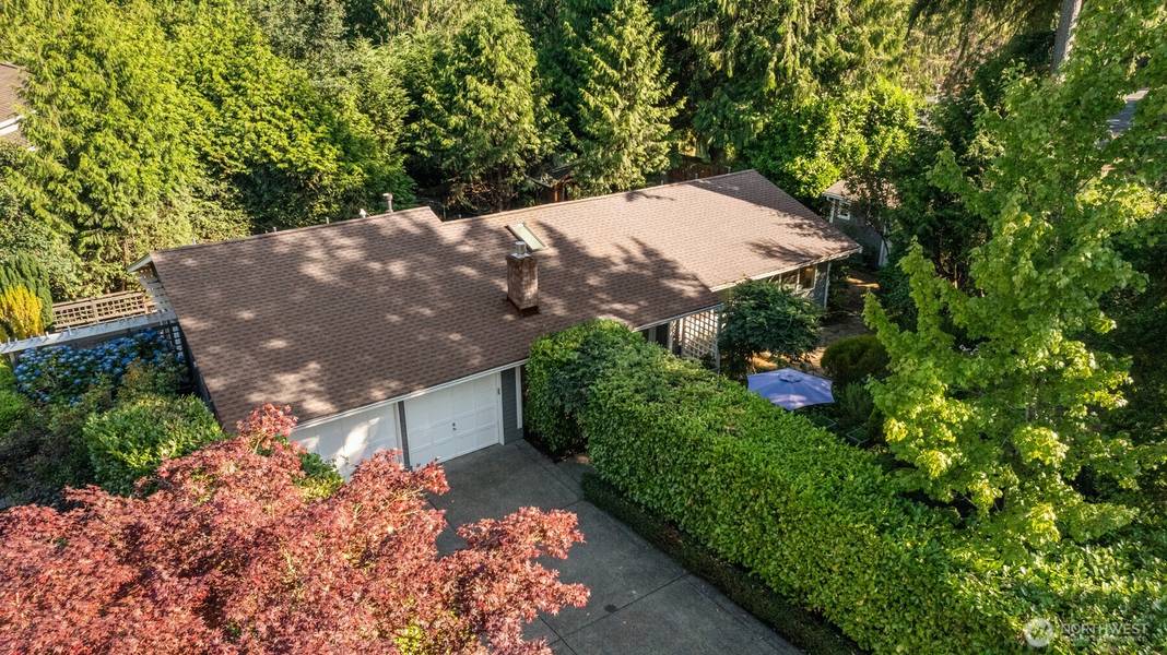 21647 SE 33rd PL, Sammamish, WA 98075
