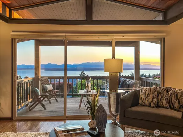 18354 Ridgefield RD NW, Shoreline, WA 98177
