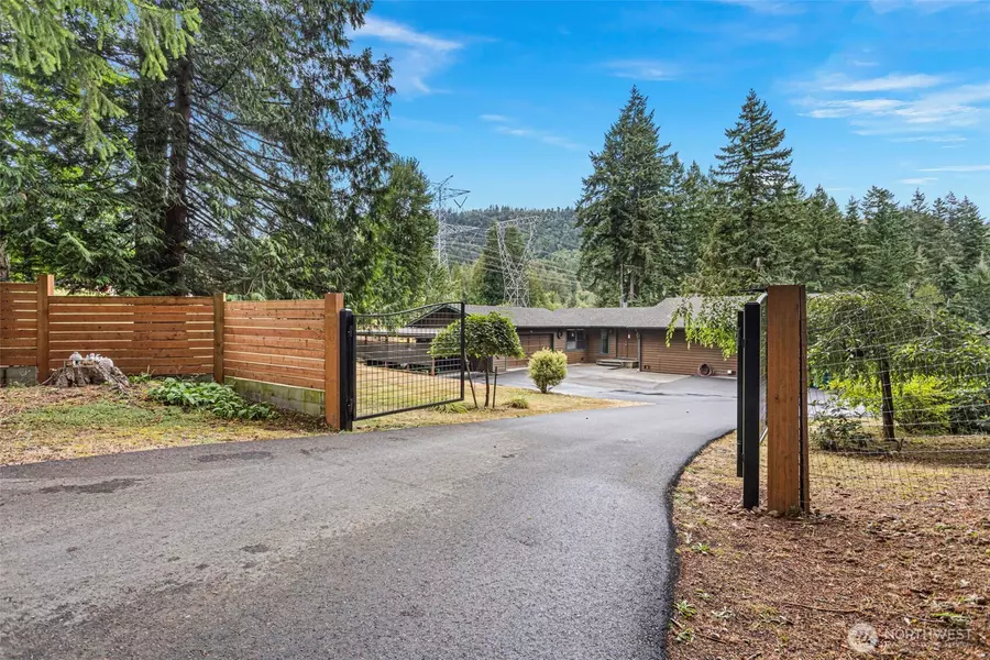 16824 266th AVE SE, Issaquah, WA 98027