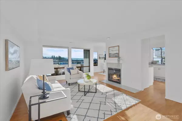 Edmonds, WA 98020,1113 5th AVE S #201