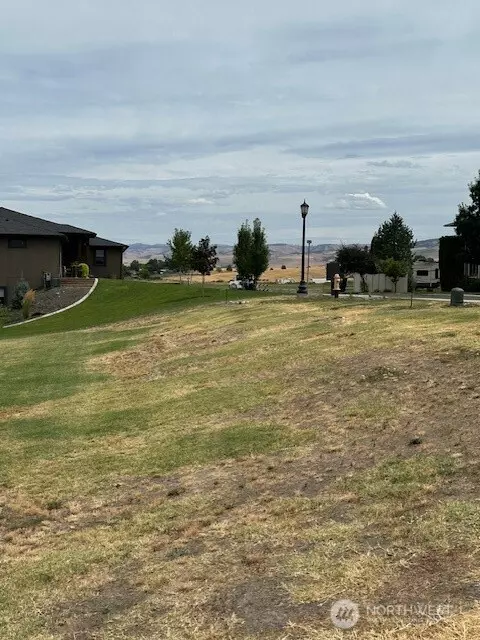 Walla Walla, WA 99362,293 Arabica Rd