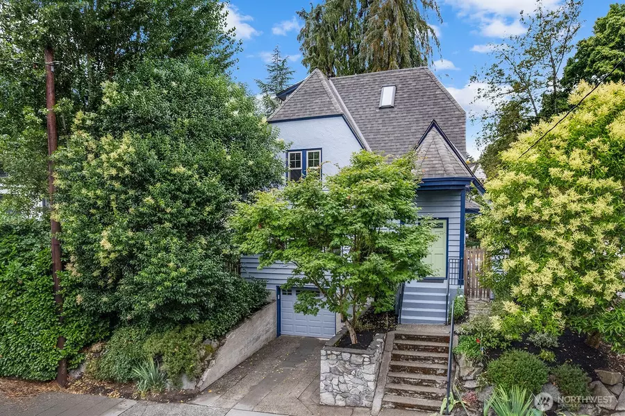 5735 25th AVE NE, Seattle, WA 98105