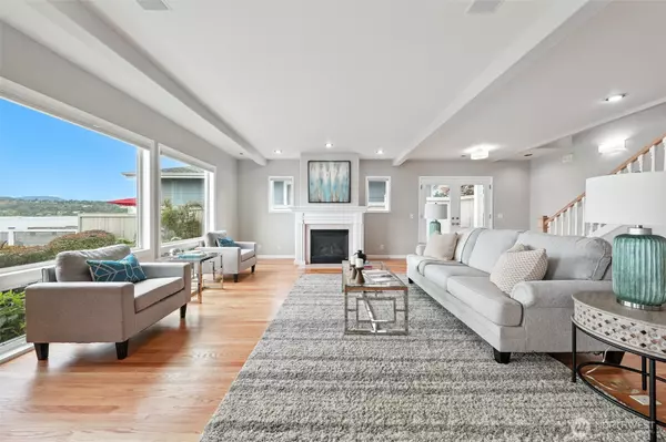 Seattle, WA 98178,11204 Rainier AVE S