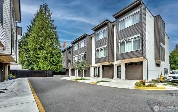 Edmonds, WA 98026,5020 148th ST SW #E1