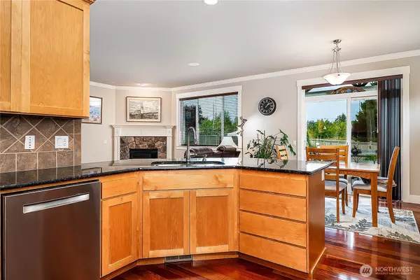 Camano Island, WA 98282,945 Secord CT