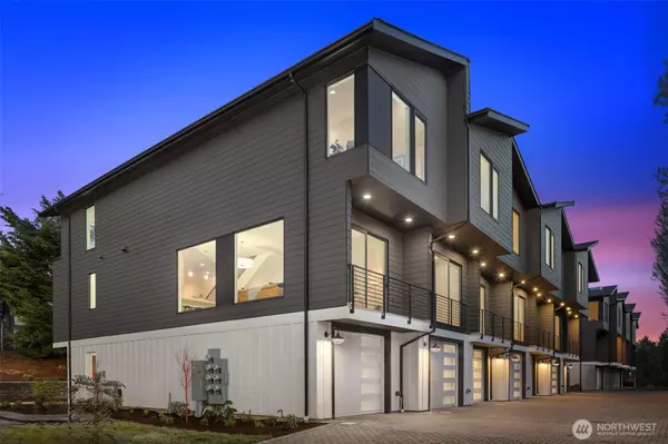 12705 NE 144th ST #E, Kirkland, WA 98034