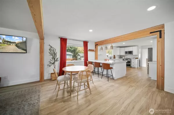 Cashmere, WA 98815,100 S Douglas