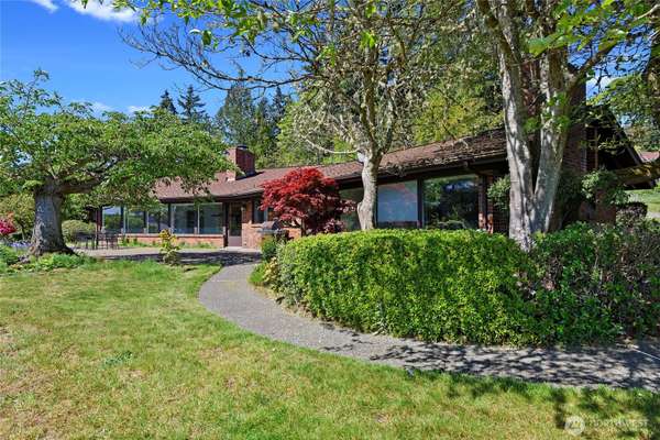 961 NW Norfinn LN, Poulsbo, WA 98370