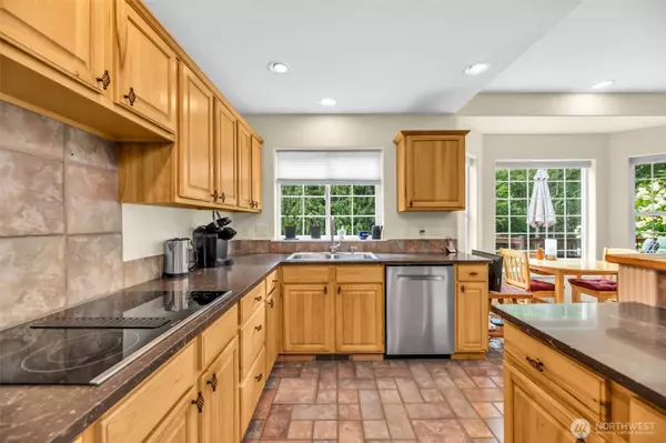 Maple Valley, WA 98038,18005 252 AVE SE