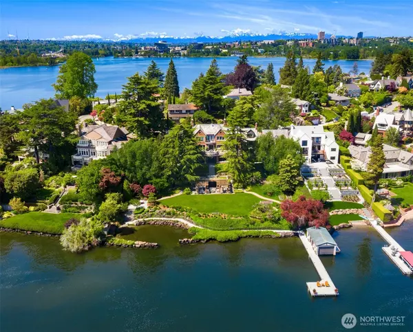 3038 E Laurelhurst DR NE, Seattle, WA 98105