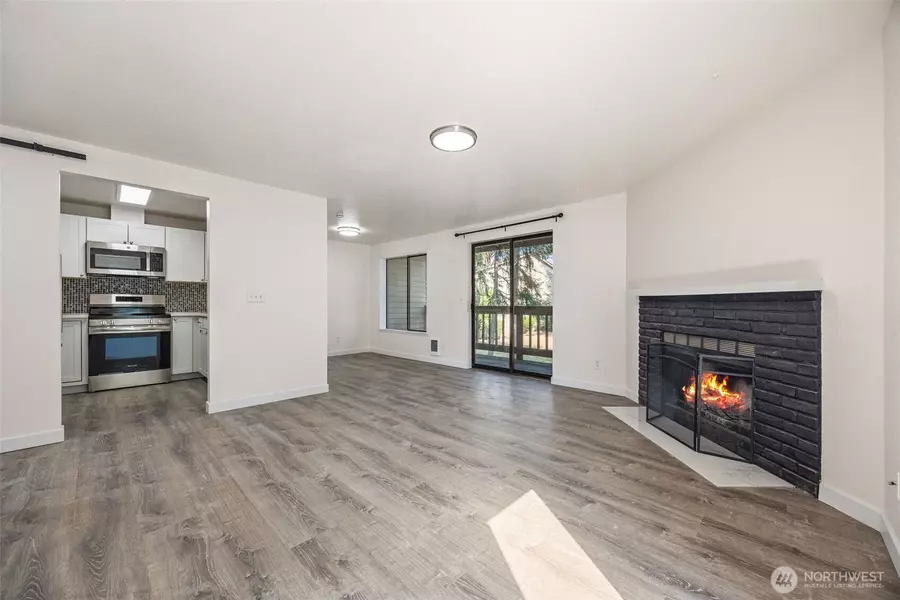 17509 118th AVE SE #C11, Renton, WA 98058