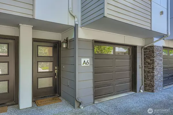 15720 Meadow RD #A6, Lynnwood, WA 98087