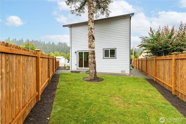 Shelton, WA 98584,121 S 10th ST