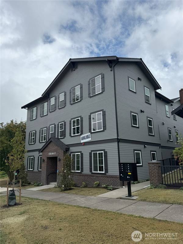 1316 High ST #302, Bellingham, WA 98225
