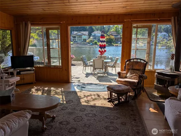 Black Diamond, WA 98010,0 Lake Sawyer Island
