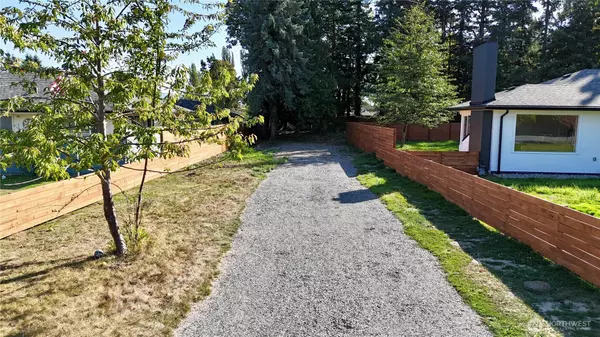 Bellingham, WA 98225,2833 Mcleod Rd.
