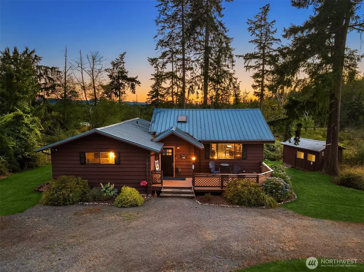 Oak Harbor, WA 98277,942 Lyndean LN