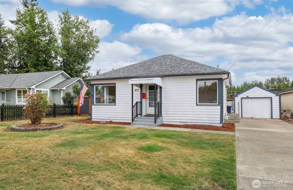 837 Myrtine ST, Enumclaw, WA 98022