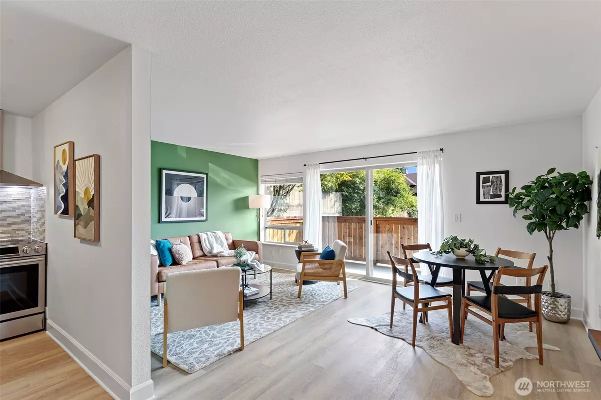 Seattle, WA 98103,4219 Whitman AVE N #2