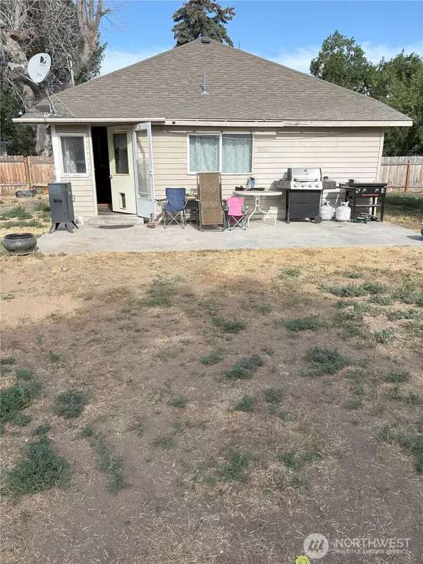 Ephrata, WA 98823,230 NW D ST