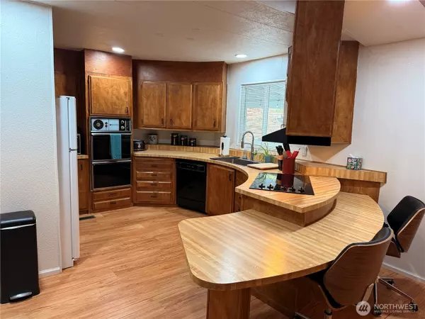 Everett, WA 98208,11622 Silver Lake Road #30