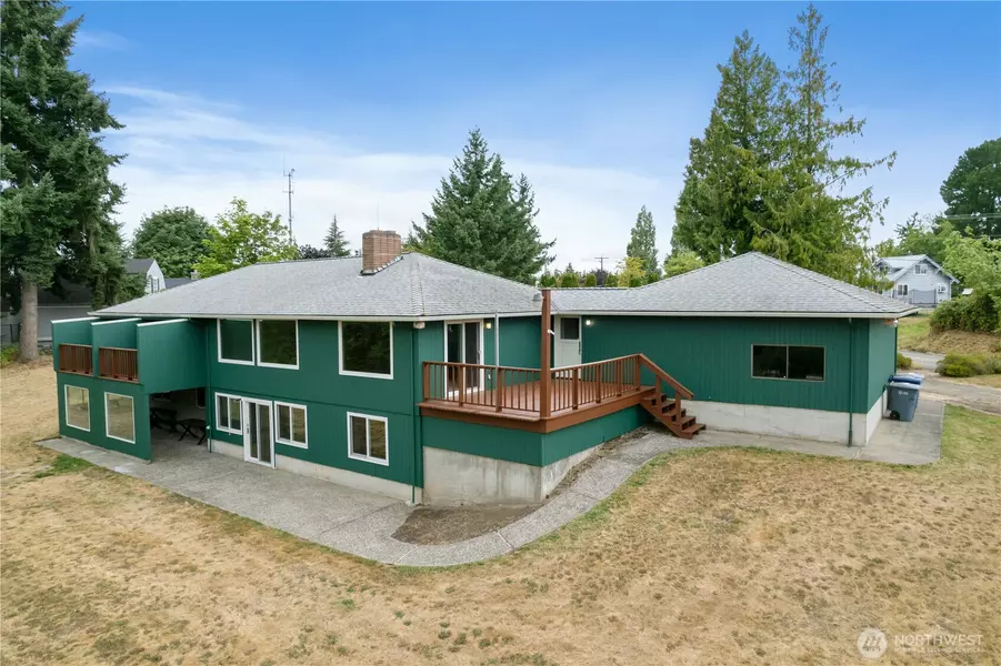 12414 48th ST E, Edgewood, WA 98372