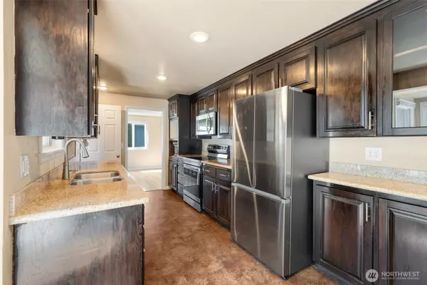 Des Moines, WA 98198,21845 15th AVE S