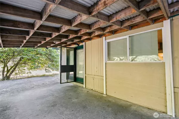 Port Orchard, WA 98367,6556 Mariposa LN SE