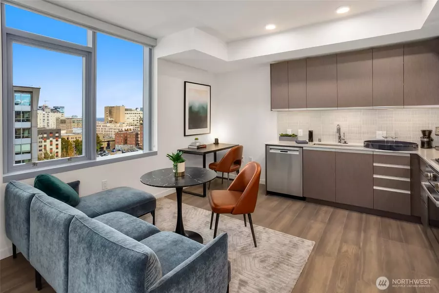 800 Columbia ST #712, Seattle, WA 98104