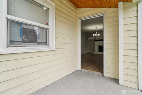 Everett, WA 98208,2406 100th ST SE