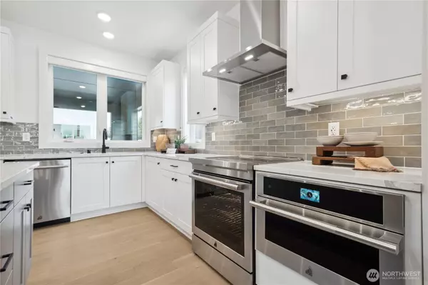 Redmond, WA 98052,12207 137th PL NE #2606