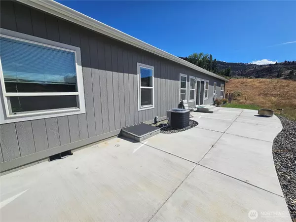 Malaga, WA 98828,4925 Crown LN