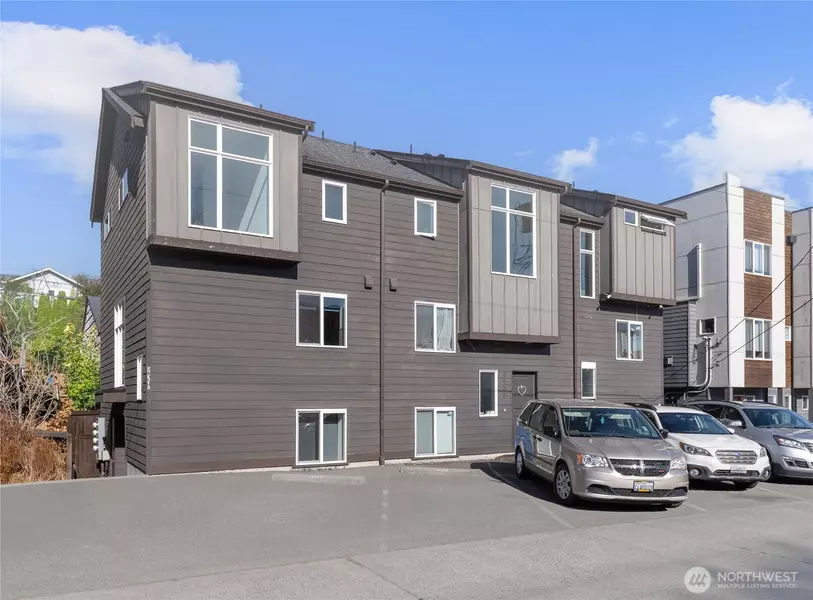 3922 14th AVE S #C, Seattle, WA 98108